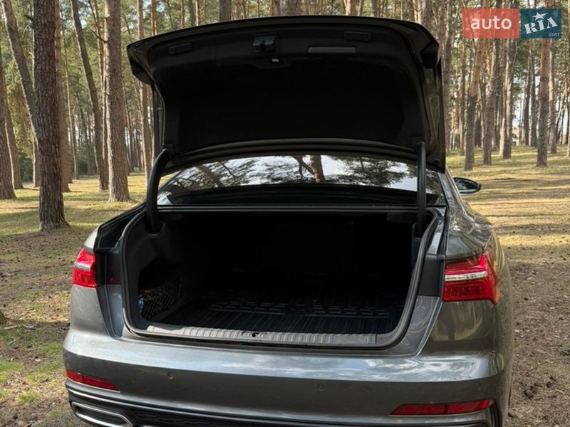 Седан Audi A6 2018 в Сумах
