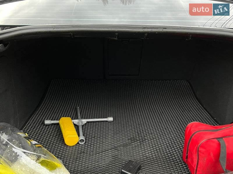 Седан Audi A6 2004 в Буче