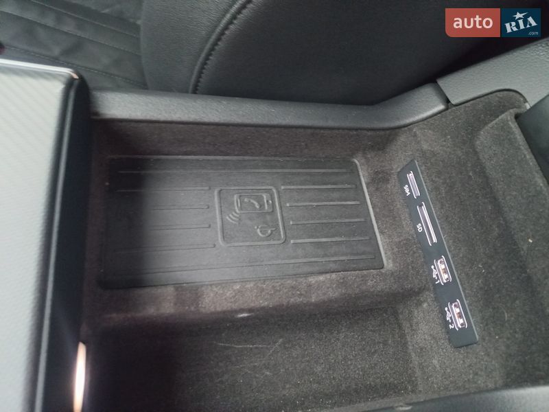 Універсал Audi A6 2019 в Краснограді