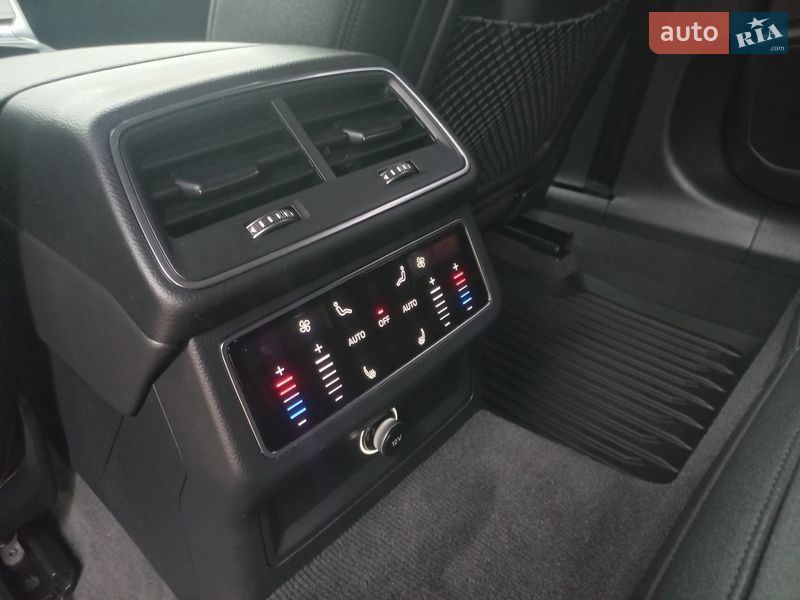 Універсал Audi A6 2019 в Краснограді