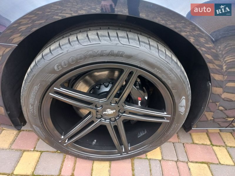 Універсал Audi A6 2019 в Краснограді