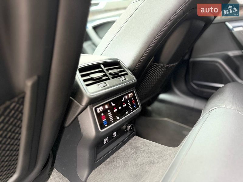 Седан Audi A6 2018 в Киеве