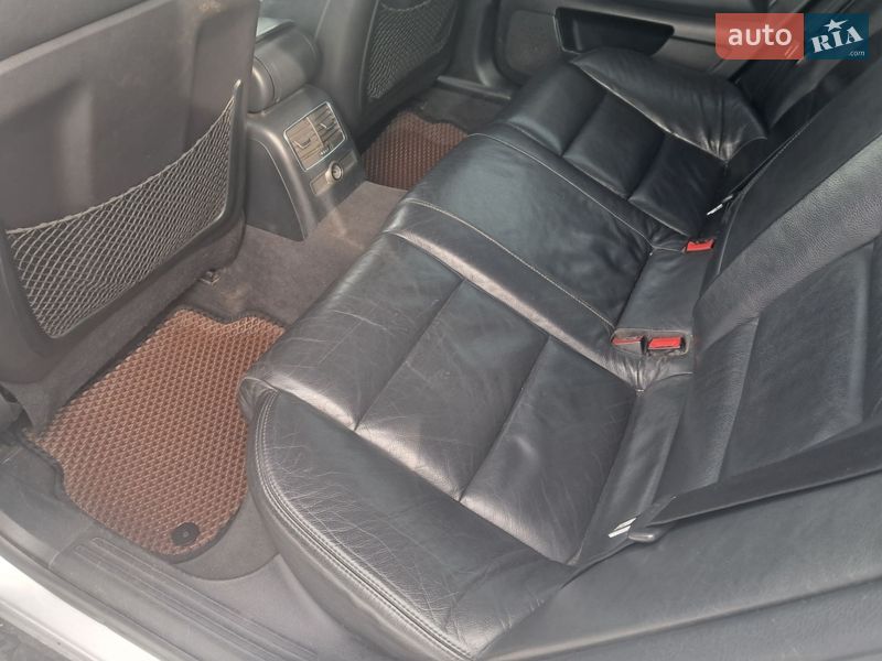Седан Audi A6 2004 в Лохвиці
