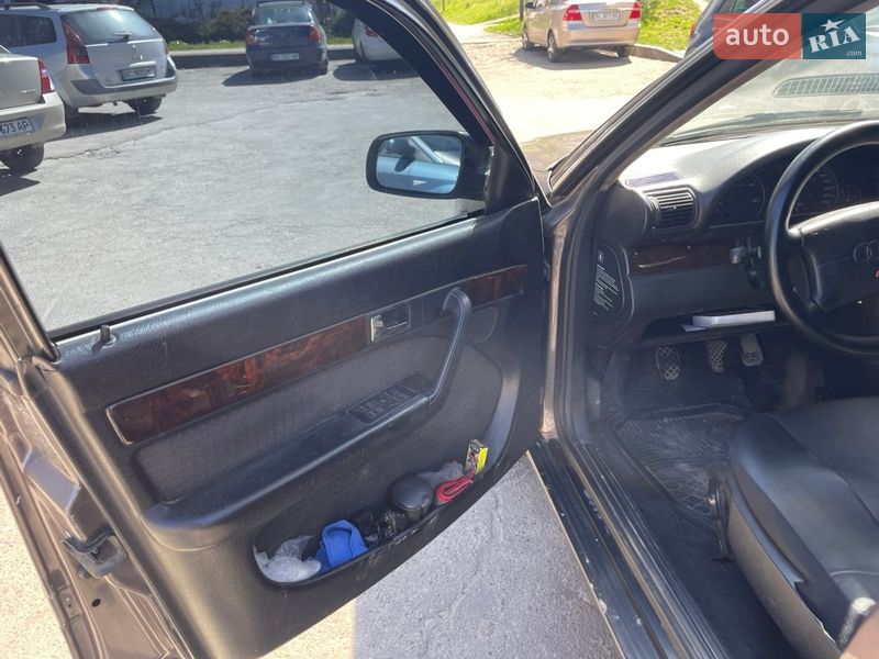 Седан Audi A6 1996 в Львові