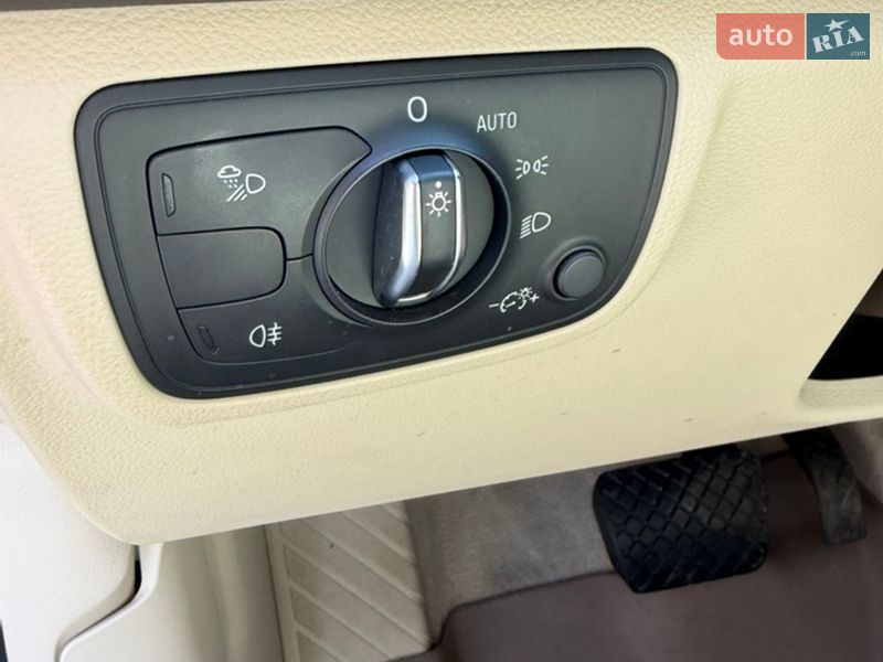 Седан Audi A6 2015 в Киеве