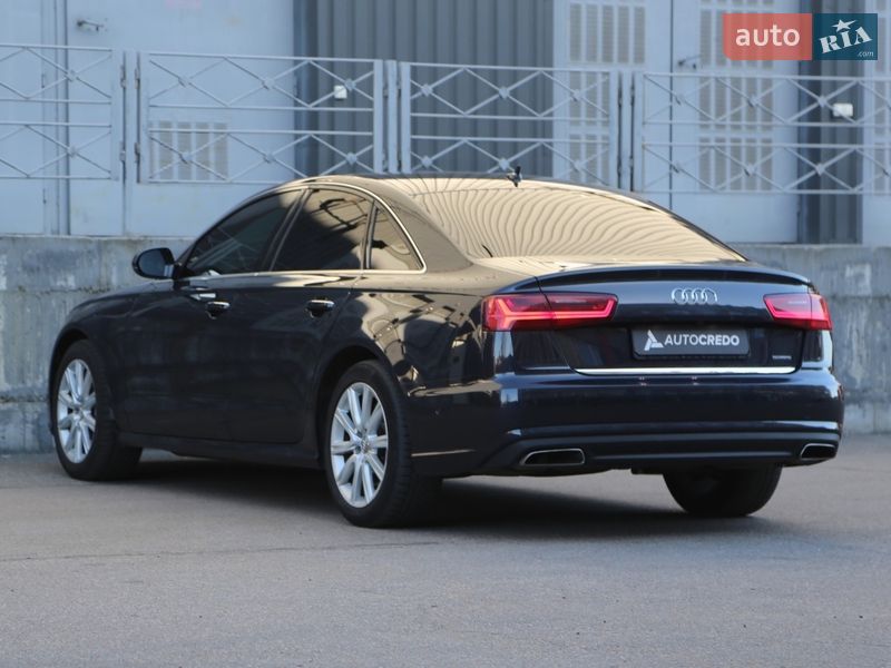 Седан Audi A6 2015 в Киеве