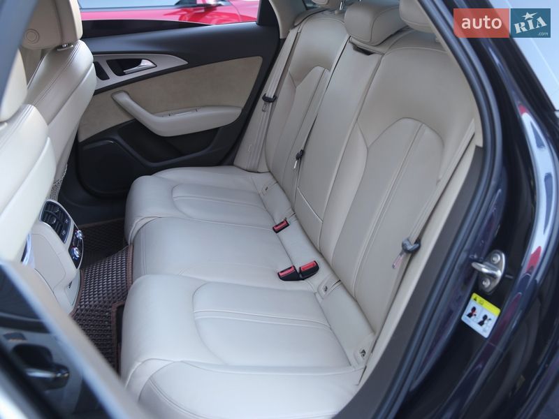 Седан Audi A6 2015 в Киеве