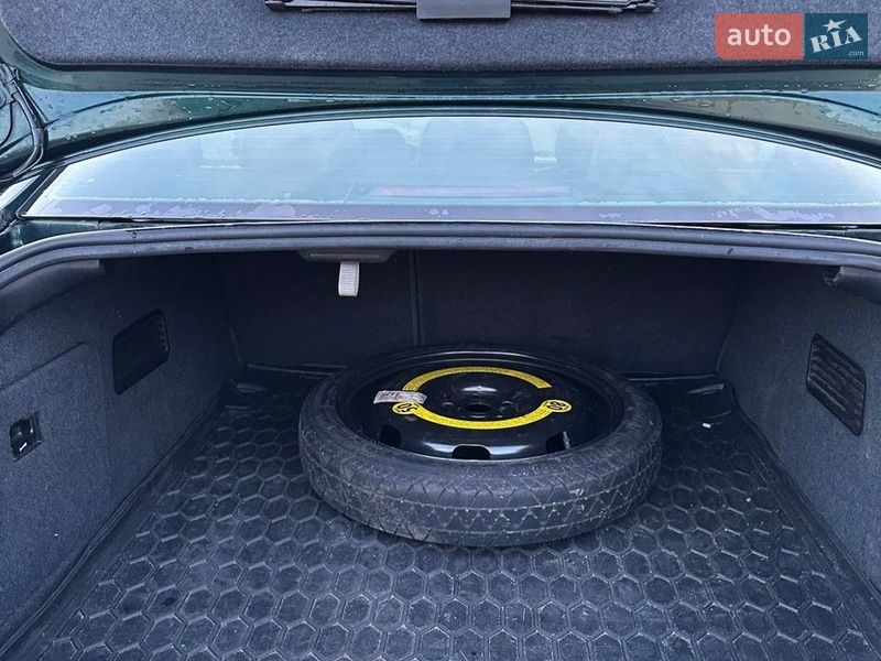 Седан Audi A6 2001 в Вараше