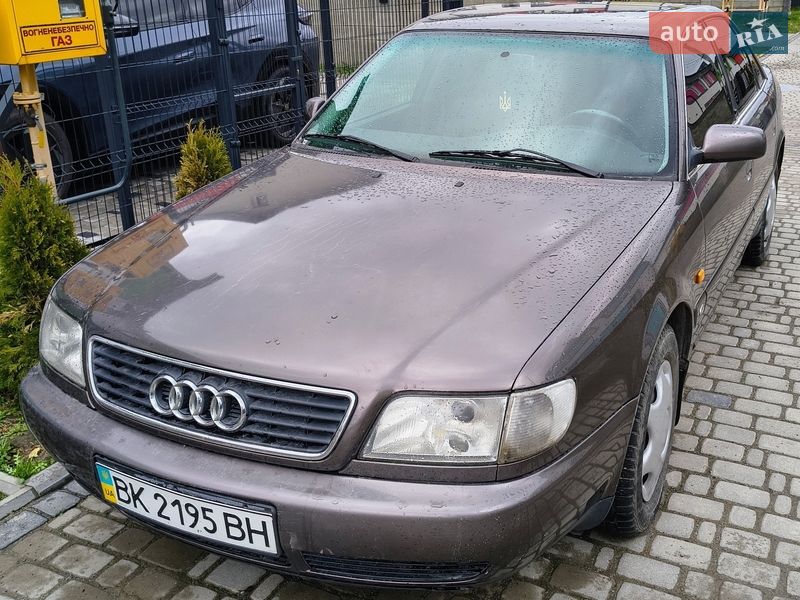 Седан Audi A6 1996 в Ровно