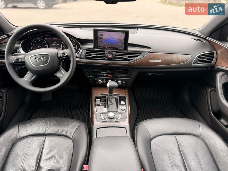 Седан Audi A6 2013 в Дубровице