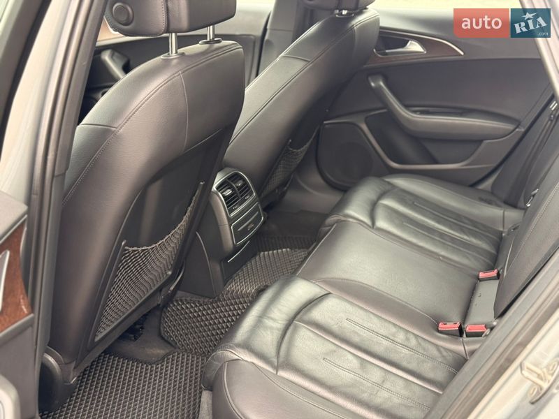 Седан Audi A6 2013 в Дубровице