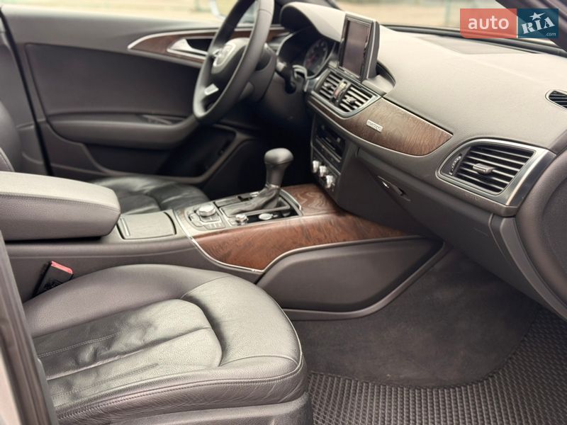 Седан Audi A6 2013 в Дубровице