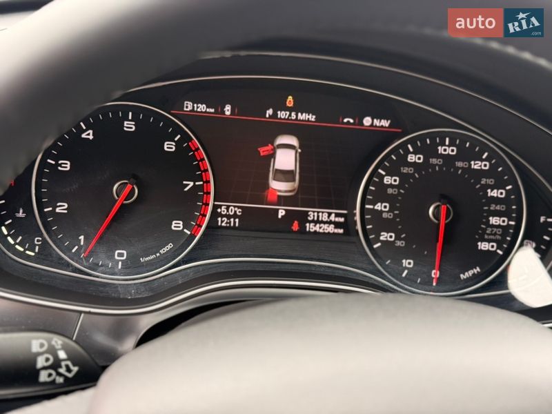 Седан Audi A6 2013 в Дубровице