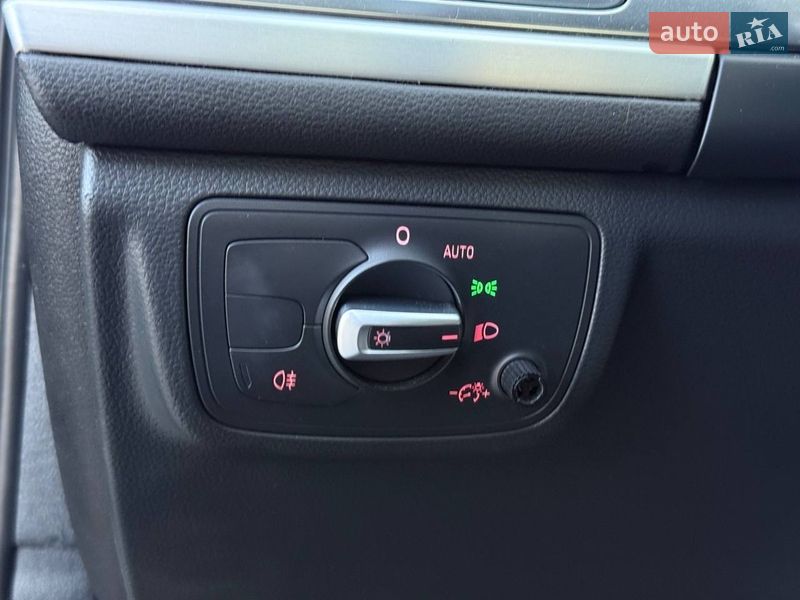 Седан Audi A6 2011 в Стрию