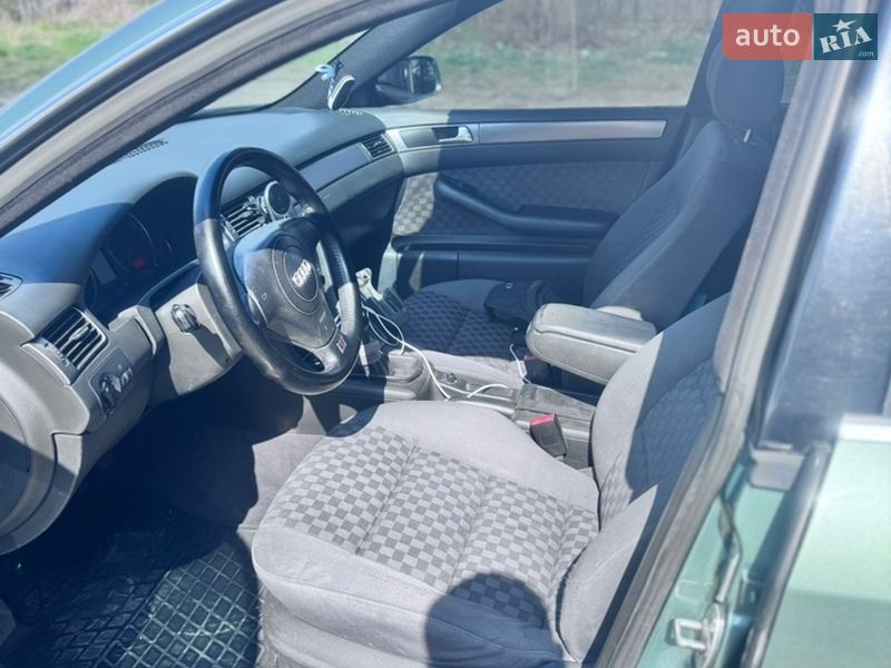 Універсал Audi A6 2003 в Чернівцях