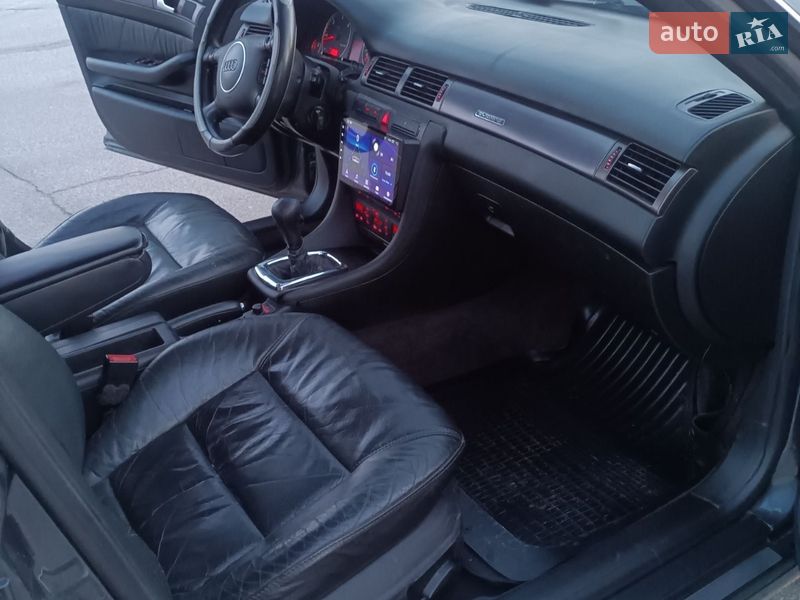 Универсал Audi A6 2003 в Мене