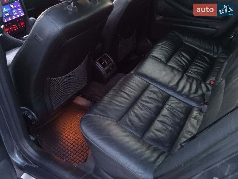 Универсал Audi A6 2003 в Мене