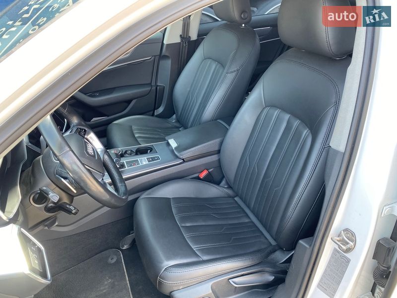 Седан Audi A6 2020 в Хмельницком