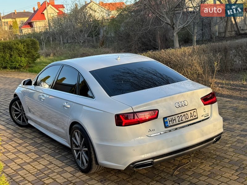 Седан Audi A6 2015 в Арцизові