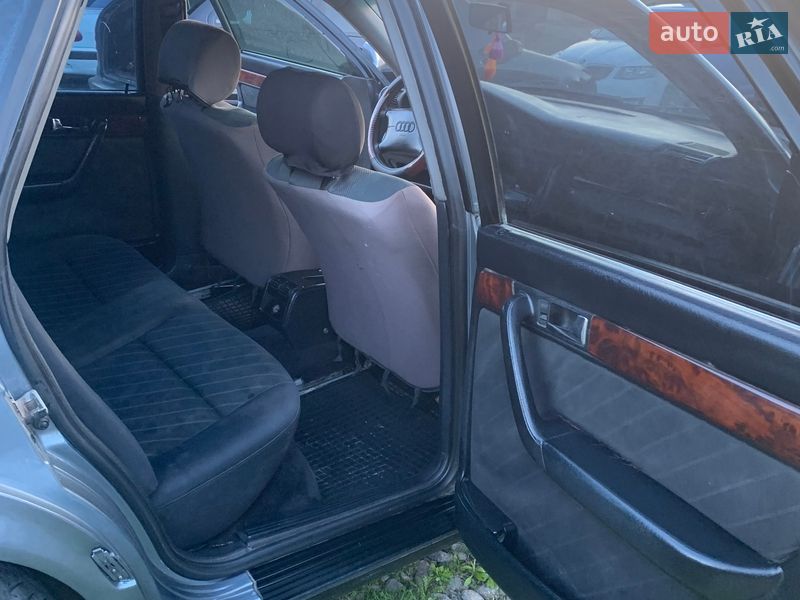 Седан Audi A6 1996 в Кременце