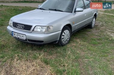 Седан Audi A6 1996 в Сарнах