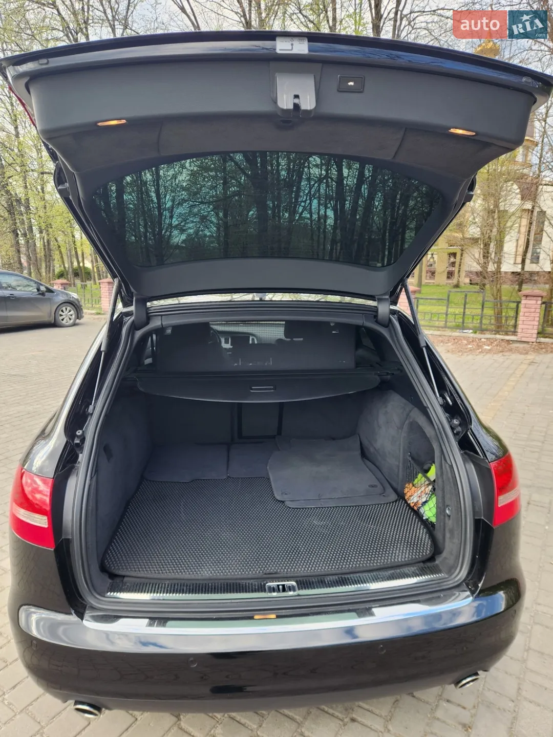 2010 Audi A6 - мініатюра 9