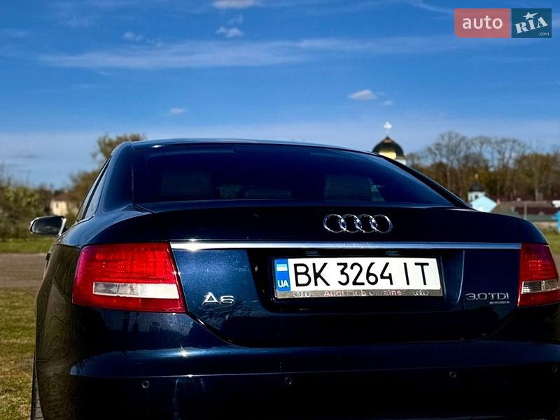Седан Audi A6 2004 в Гоще