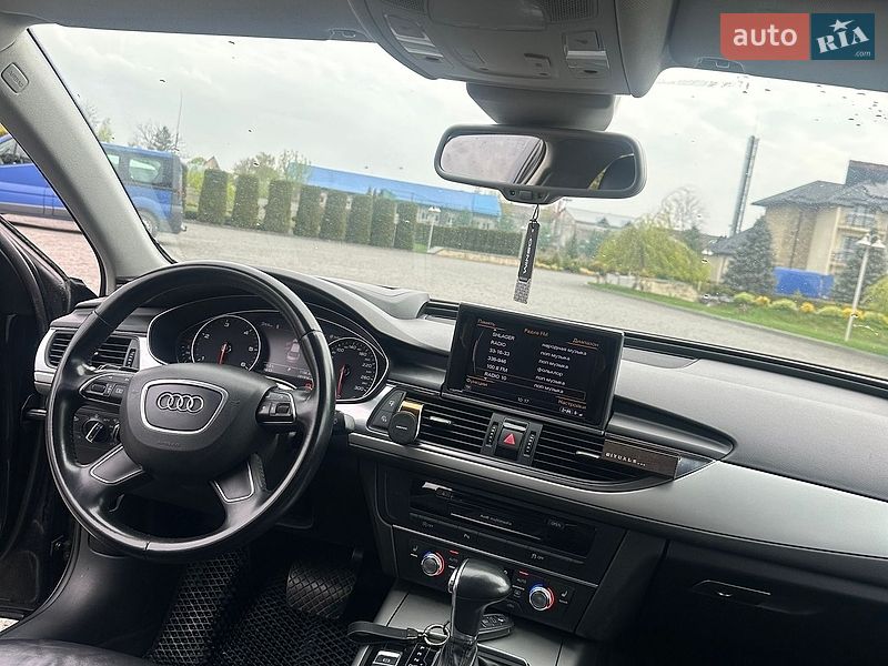 Седан Audi A6 2012 в Жовкве