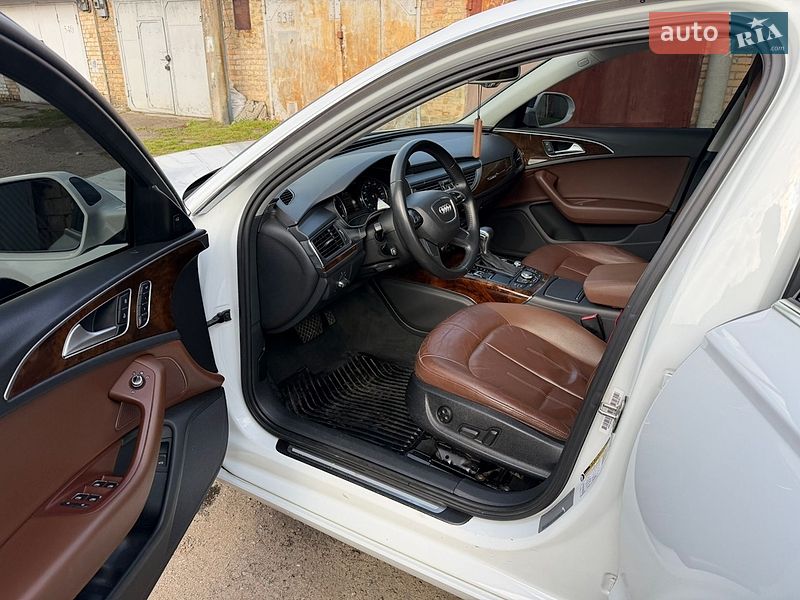 Седан Audi A6 2014 в Киеве
