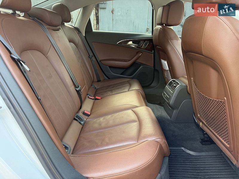 Седан Audi A6 2014 в Киеве