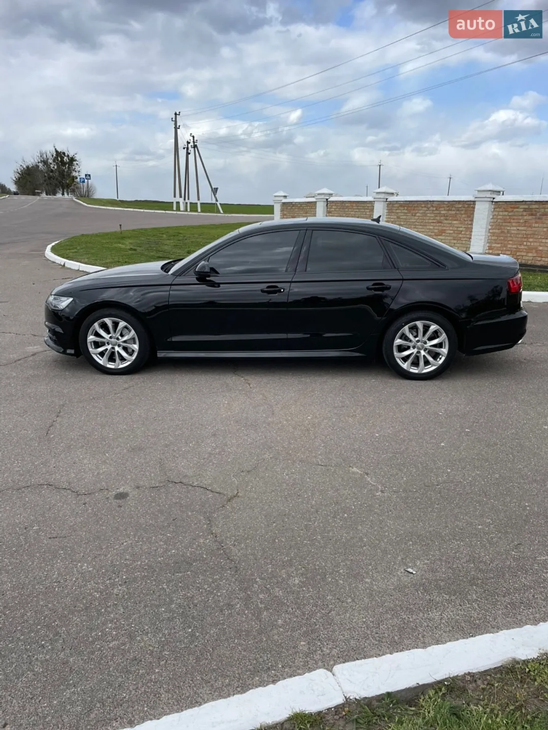 Audi A6 2016 VIN WAUF8AFC5HN080191 фото оголошення 8 з 14