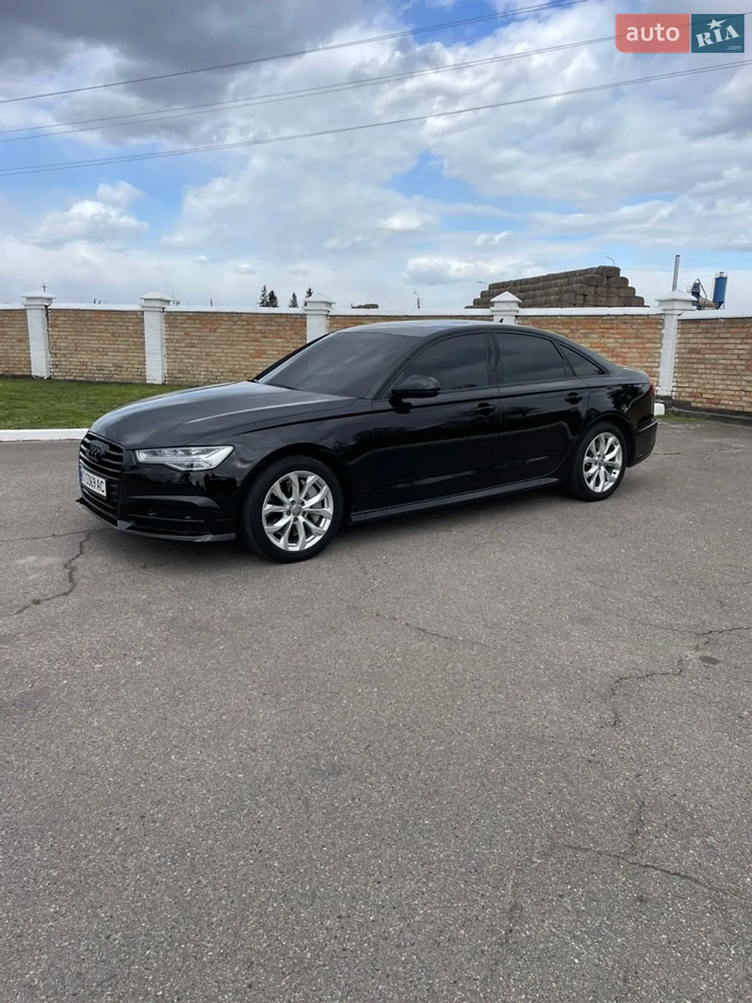 Audi A6 2016 VIN WAUF8AFC5HN080191 фото оголошення 9 з 14