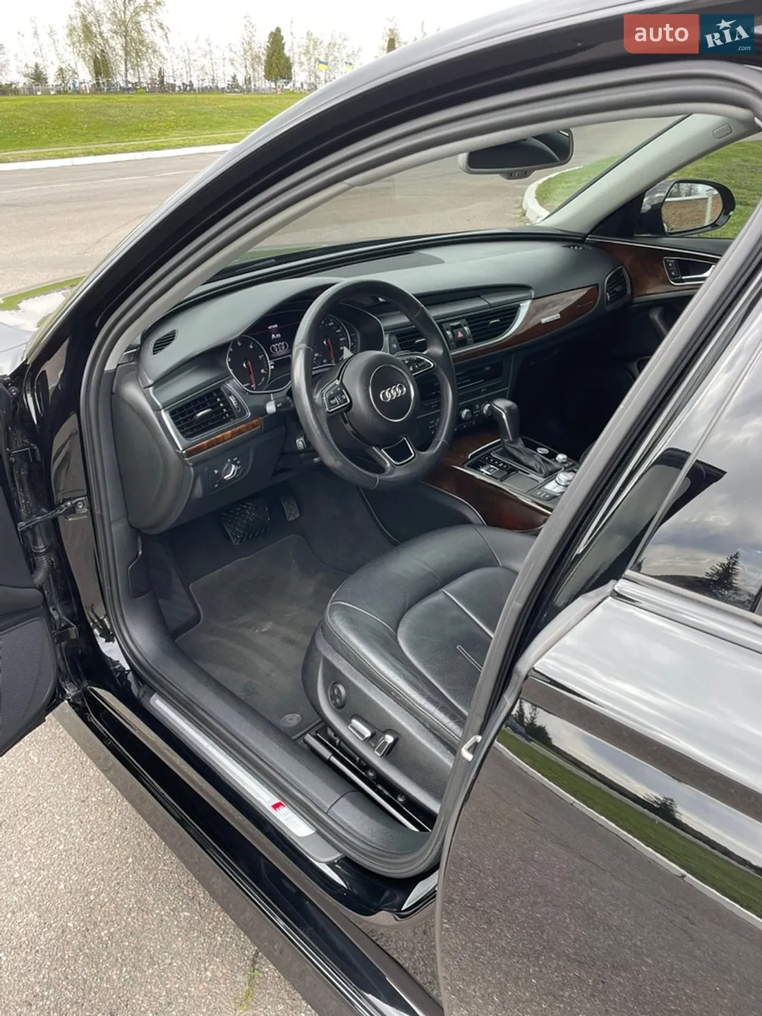 Audi A6 2016 VIN WAUF8AFC5HN080191 фото оголошення 13 з 14