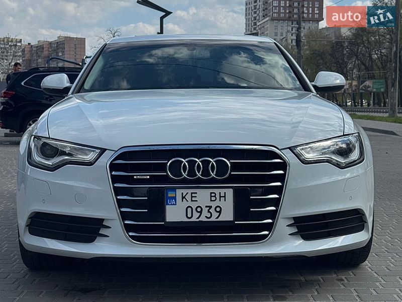 2013 Audi A6, VIN WAUGGAFC1DN142381:plate — фото 1 (autoria)