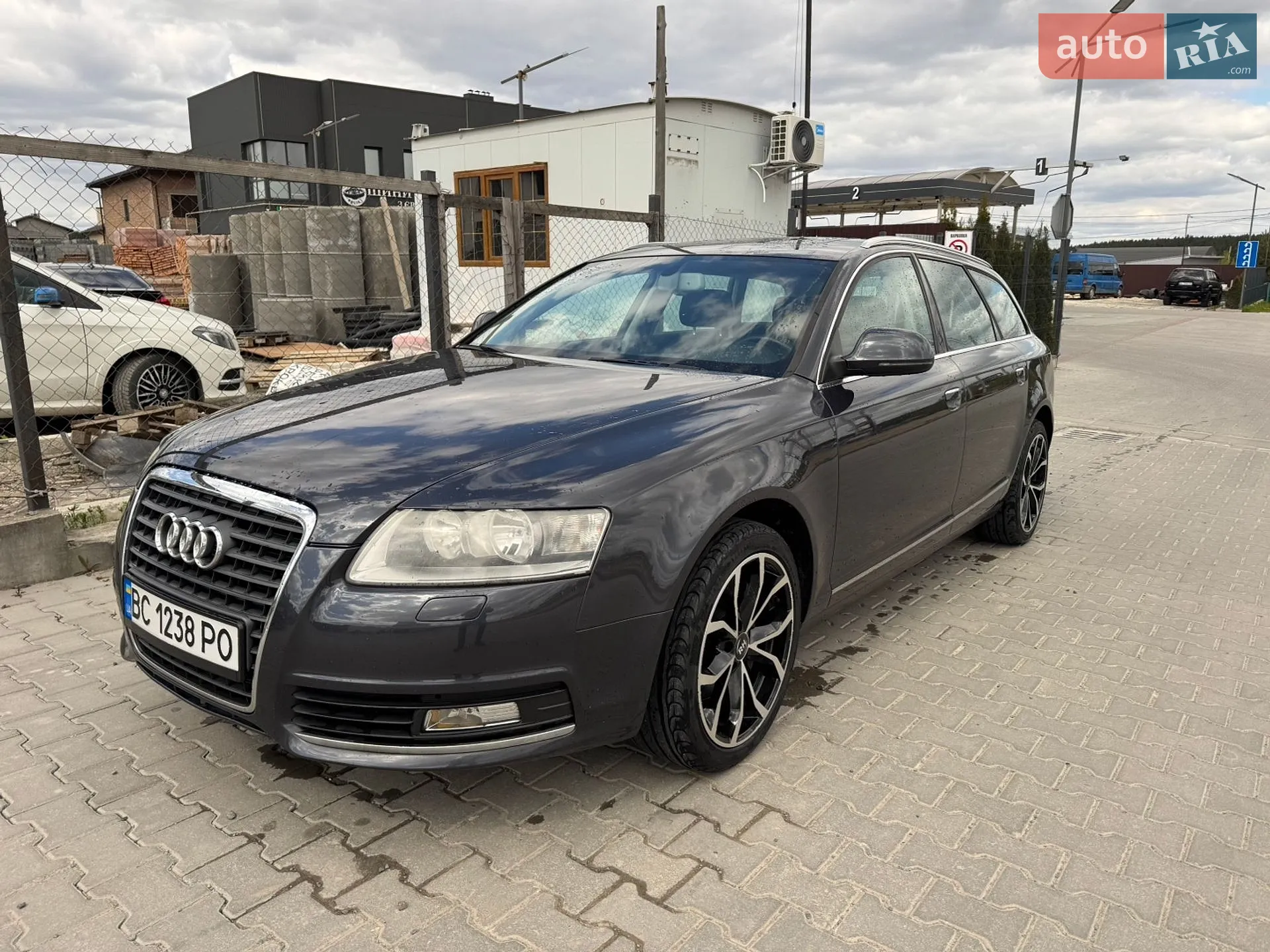 2010 Audi A6 - мініатюра 2