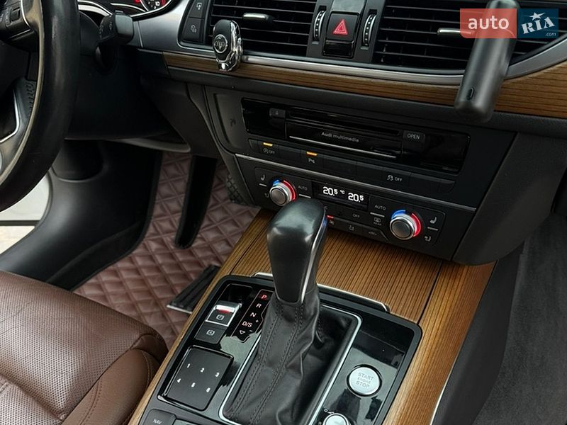 Седан Audi A6 2015 в Тернополі