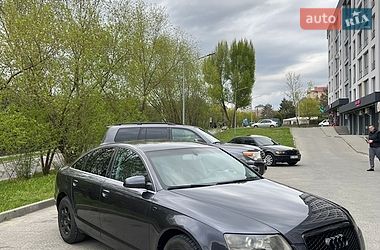 Седан Audi A6 2004 в Новояворовске