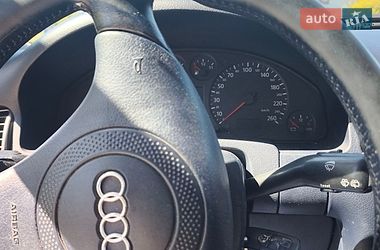 Універсал Audi A6 1999 в Вараші