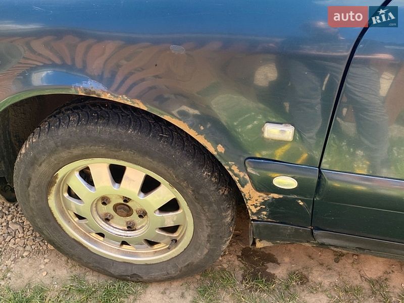 Седан Audi A6 1995 в Долине