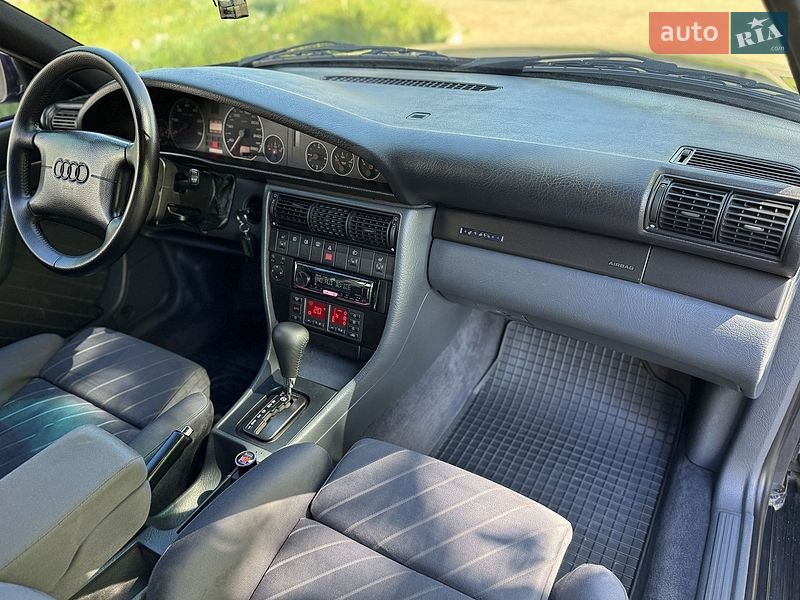 Седан Audi A6 1996 в Дніпрі