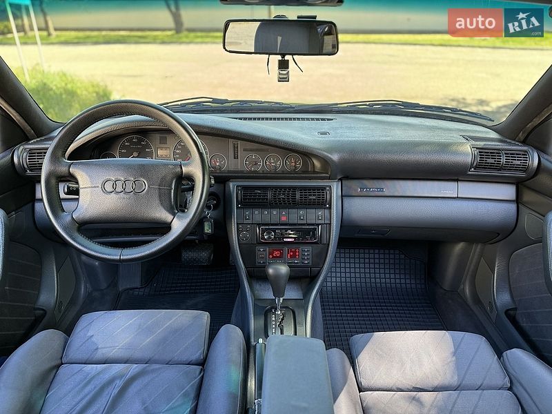 Седан Audi A6 1996 в Дніпрі