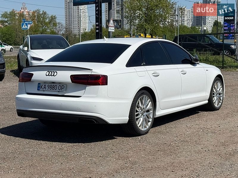 Седан Audi A6 2015 в Киеве