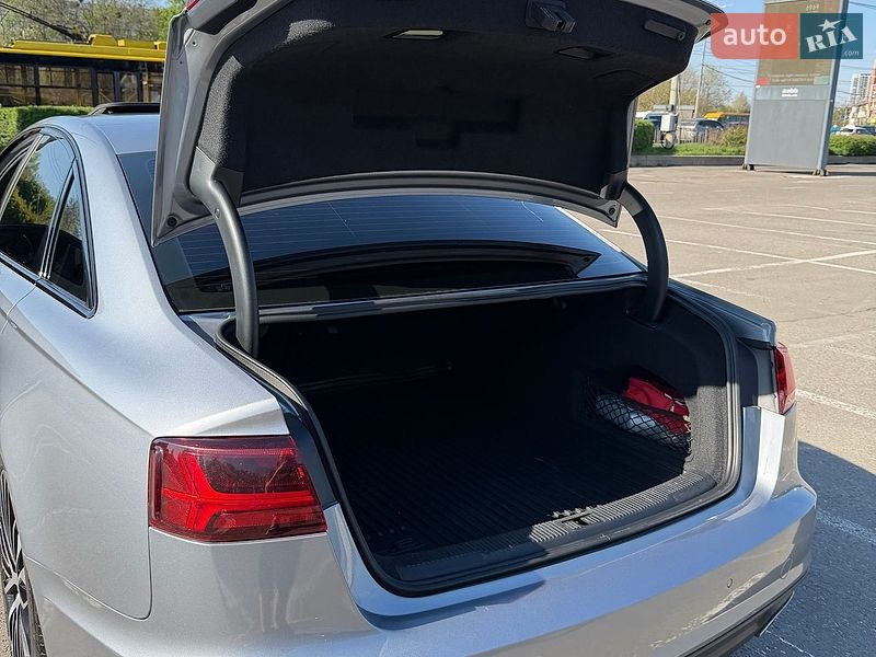 Седан Audi A6 2016 в Киеве