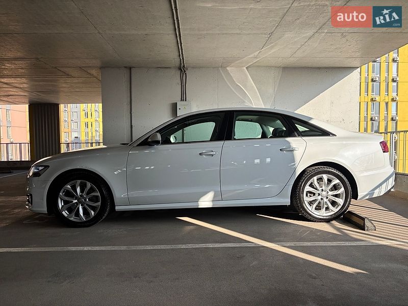 Седан Audi A6 2016 в Киеве