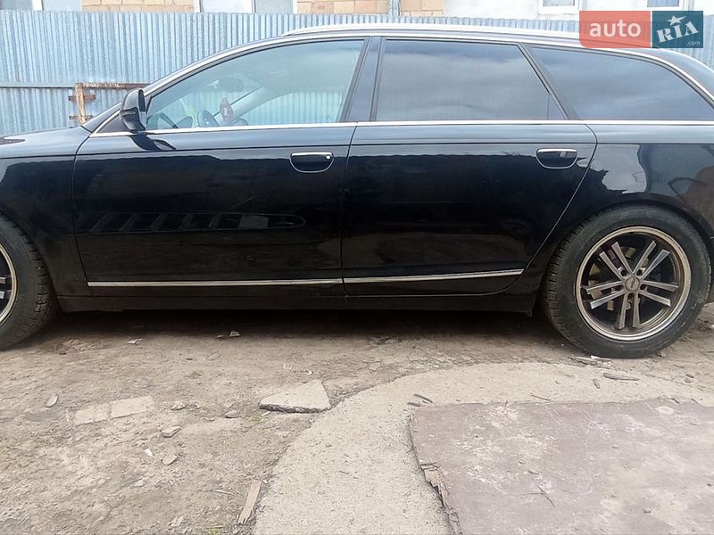 Универсал Audi A6 2010 в Гатном