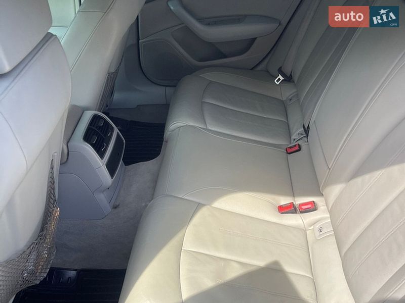 Седан Audi A6 2012 в Луцке