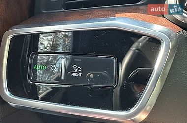 Седан Audi A6 2018 в Новояворовске