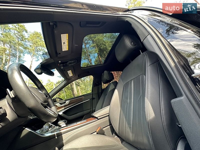Седан Audi A6 2018 в Новояворовске