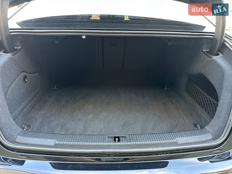 Седан Audi A6 2012 в Ровно