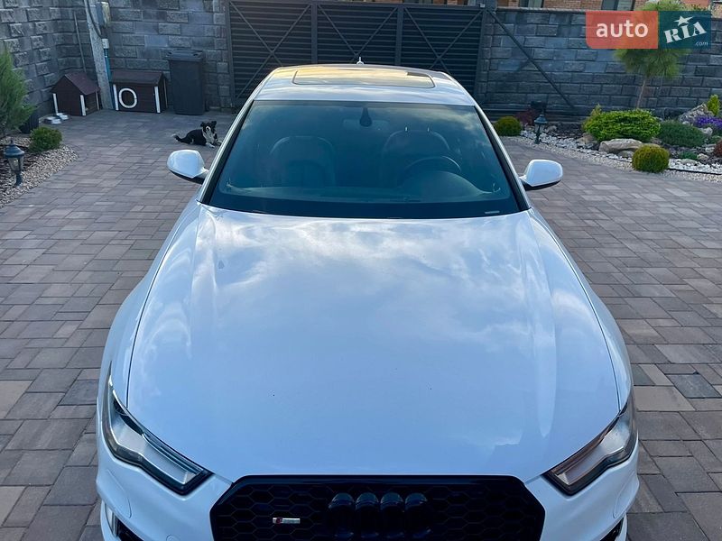 Седан Audi A6 2014 в Ровно